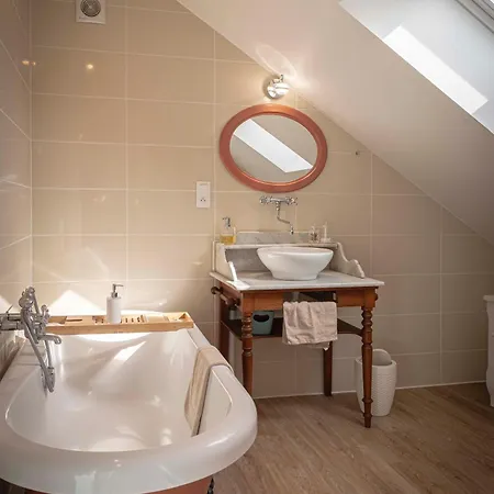 Les Olivanies Bed & Breakfast *